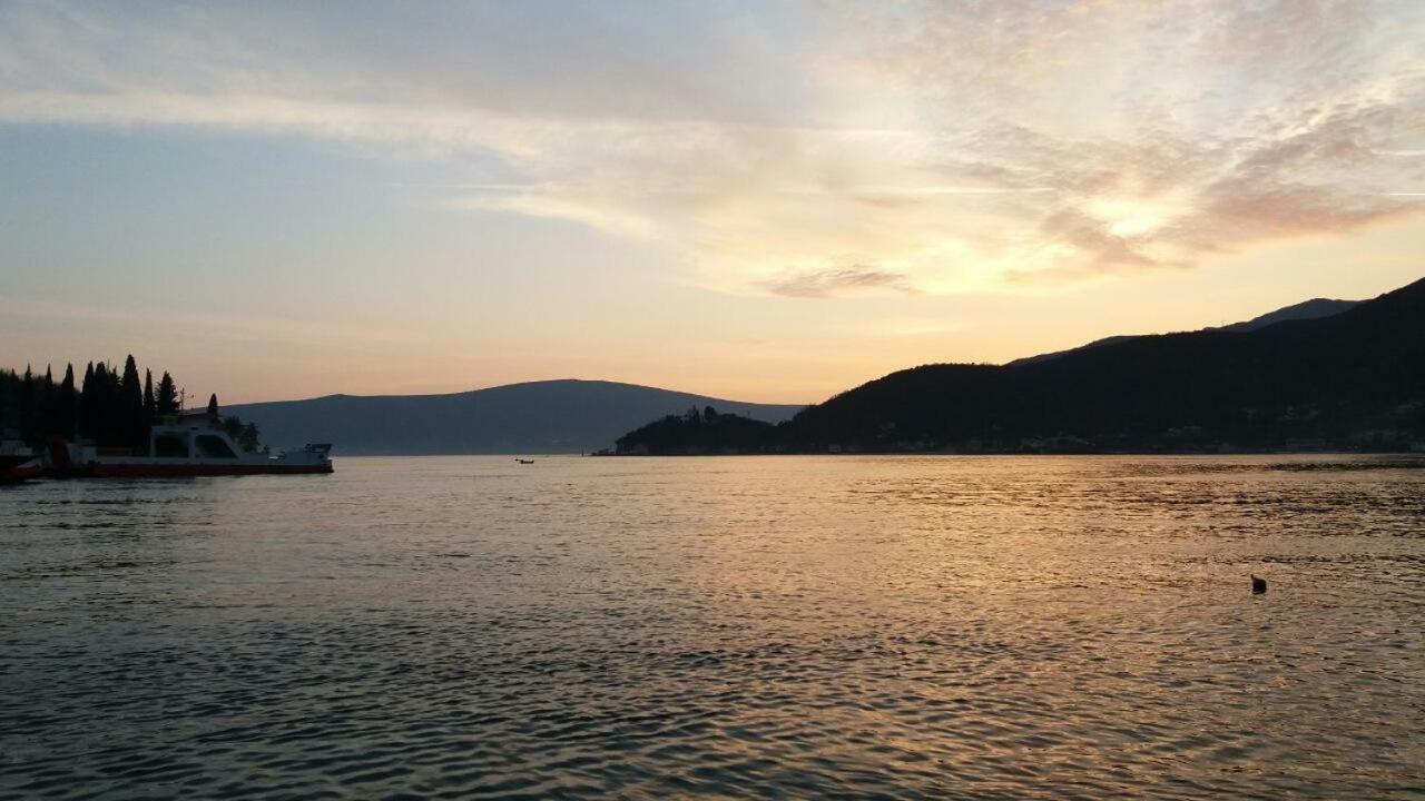 House By The Sea Villa Tivat Ngoại thất bức ảnh